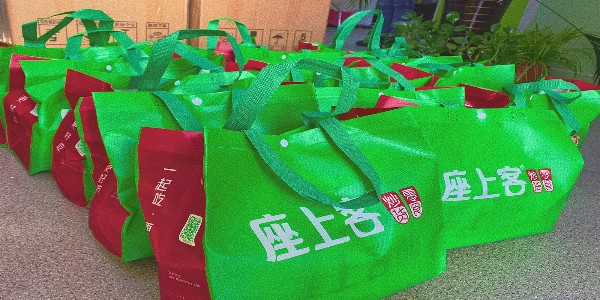 公司的關(guān)懷，家的溫暖